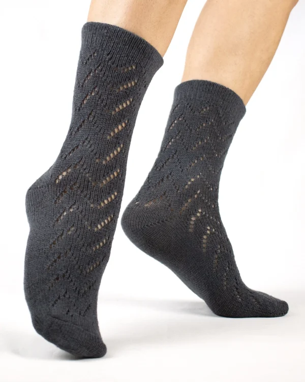 Calza-lana-merino-corto-traforato-antracite_TR25 Dalia