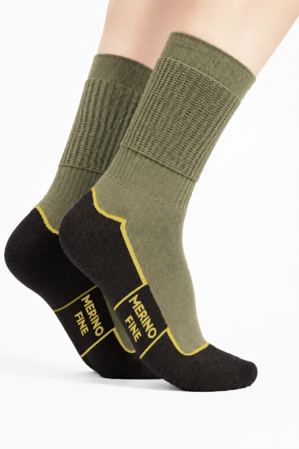 Calza-sportiva-cotone-e-lana-merino-corto-marrone e verde salvia_UT78 Ecodinamica